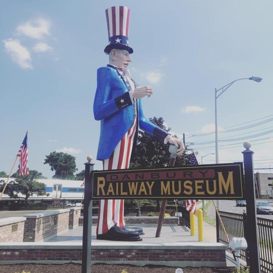 Welcome To Hat City Danbury, A Suburban Retreat Luaran gambar