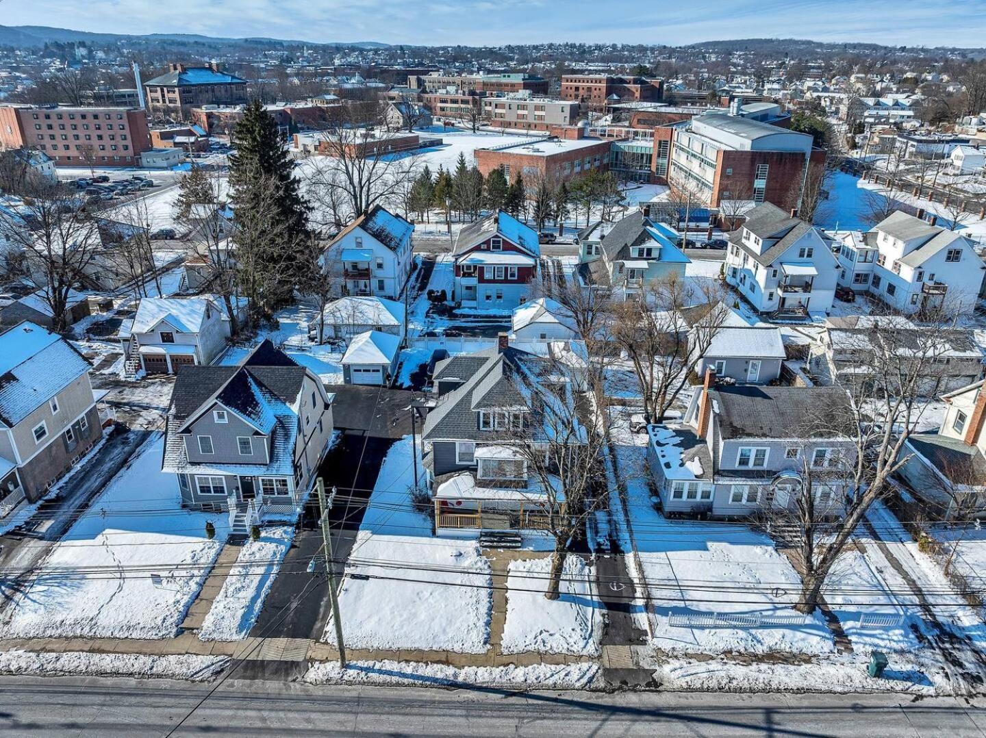 Welcome To Hat City Danbury, A Suburban Retreat Luaran gambar