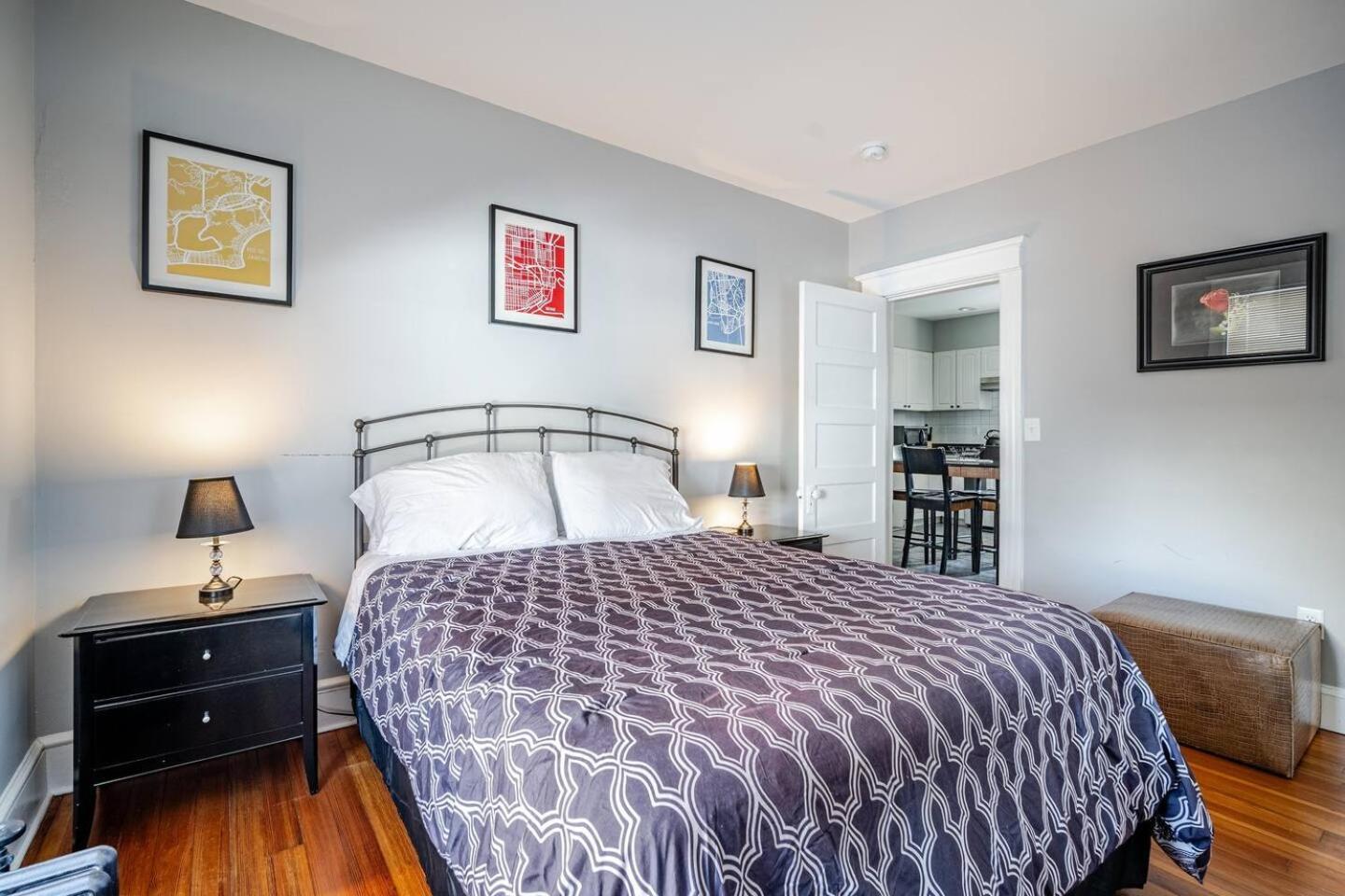 Welcome To Hat City Danbury, A Suburban Retreat Luaran gambar